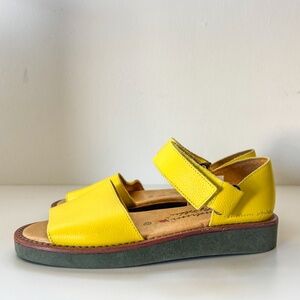 Gudrun Sjoden Yellow Leather Open Toe Sandals Shoes Size 37 / 6.5 NEW! NWOB!